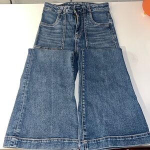 Flared American Eagle jeans
